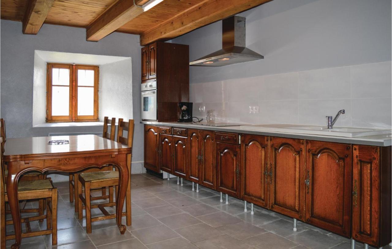 3 Bedroom Beautiful Home In Cheylade Екстериор снимка